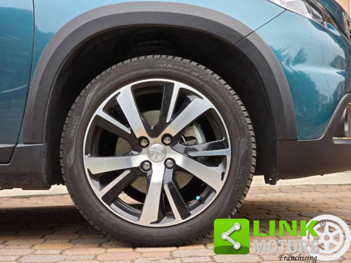 Peugeot 2008 Turbo 110 EAT6 S&S Allure (14)