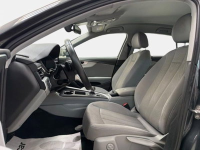 Audi A4 35 TDI/163 CV S tronic Business Advanced (12)