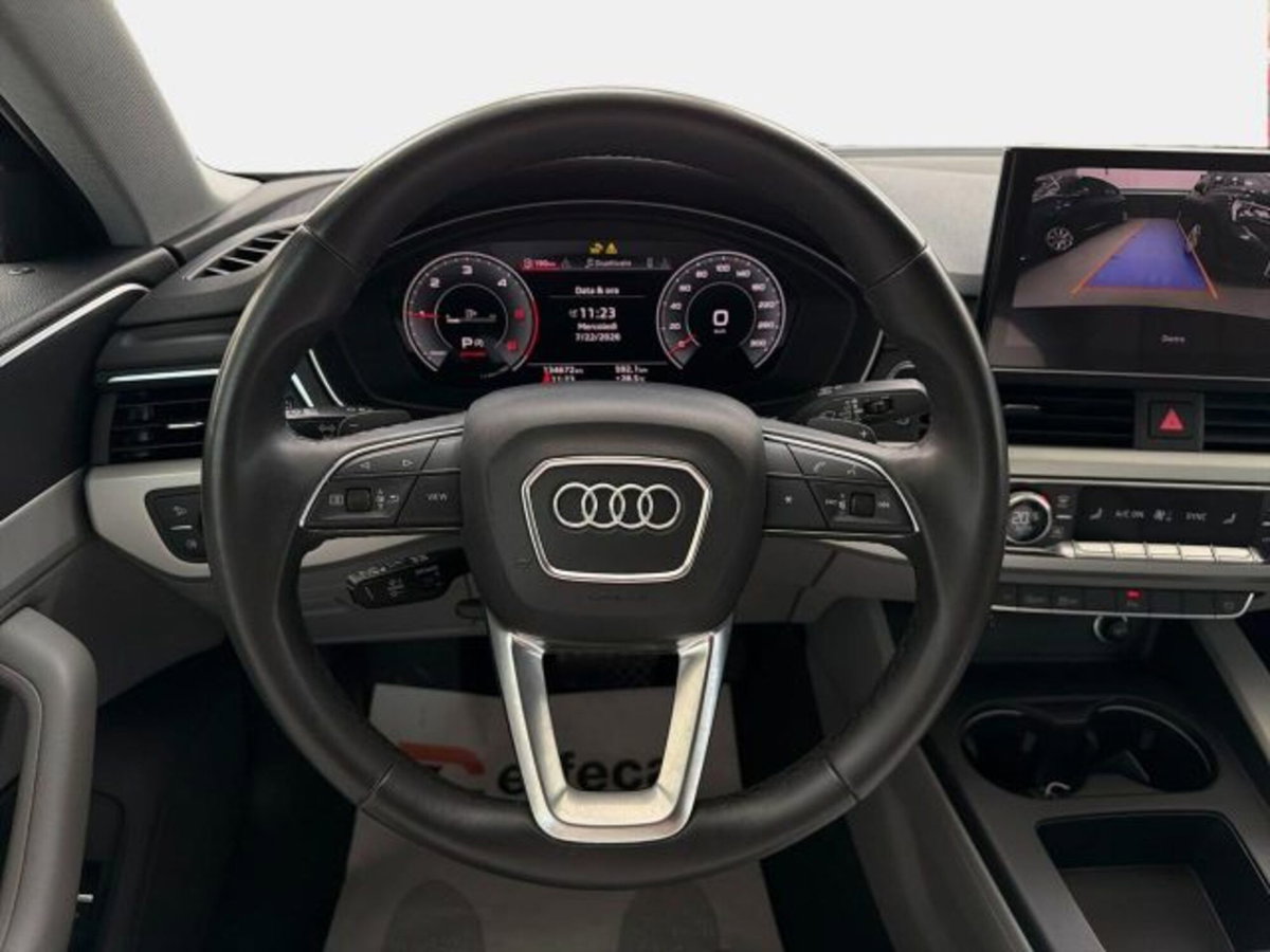 Audi A4 35 TDI/163 CV S tronic Business Advanced (8)