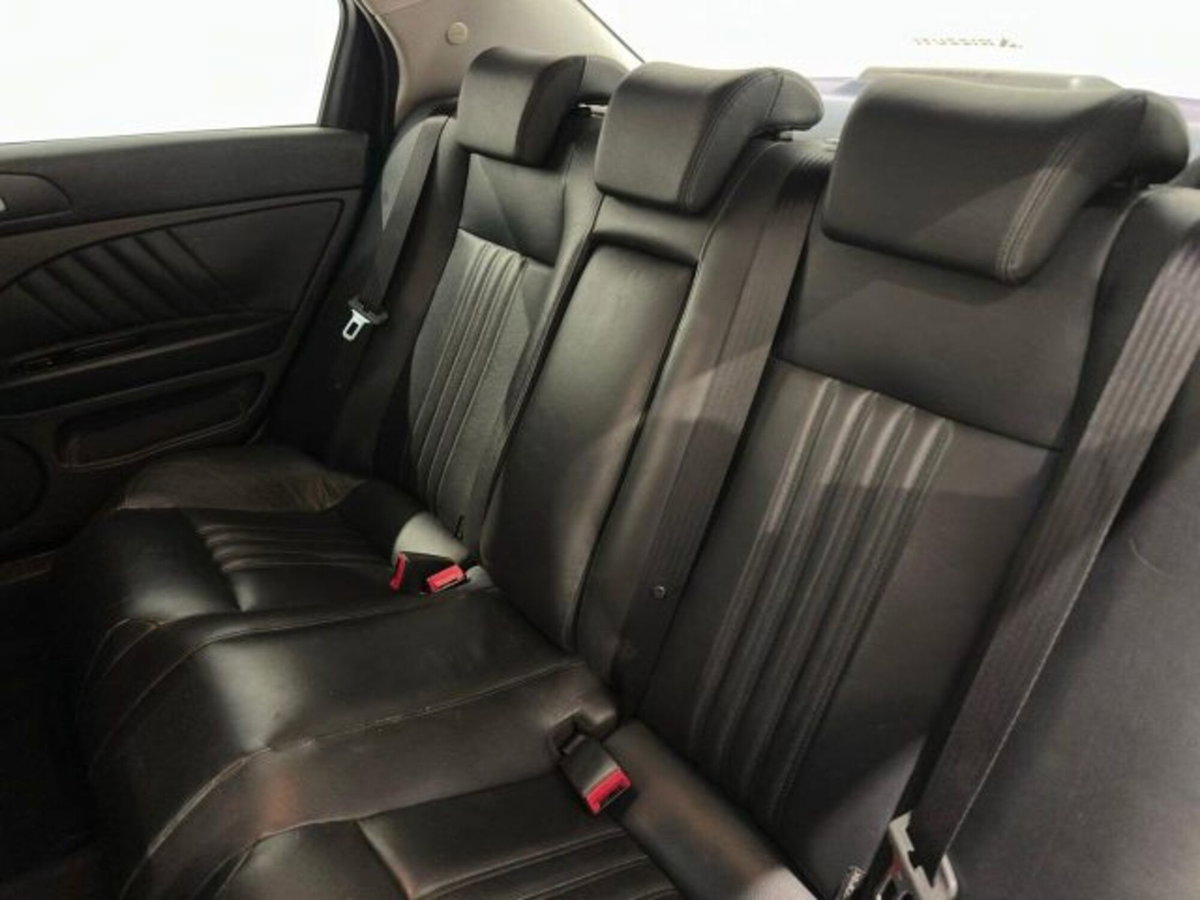 Alfa Romeo 159 2.4 JTDm 200 CV Distinctive Q-Tronic (13)