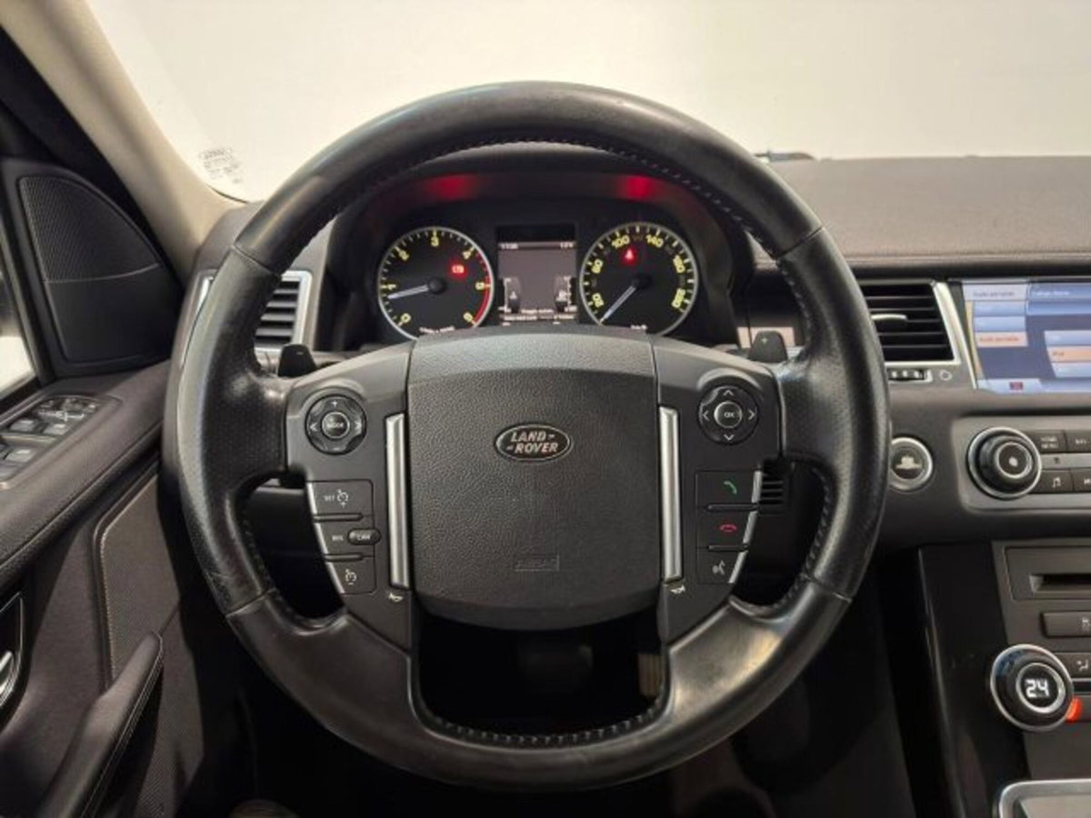 Land Rover Range Rover Sport 3.0 SDV6 HSE (8)