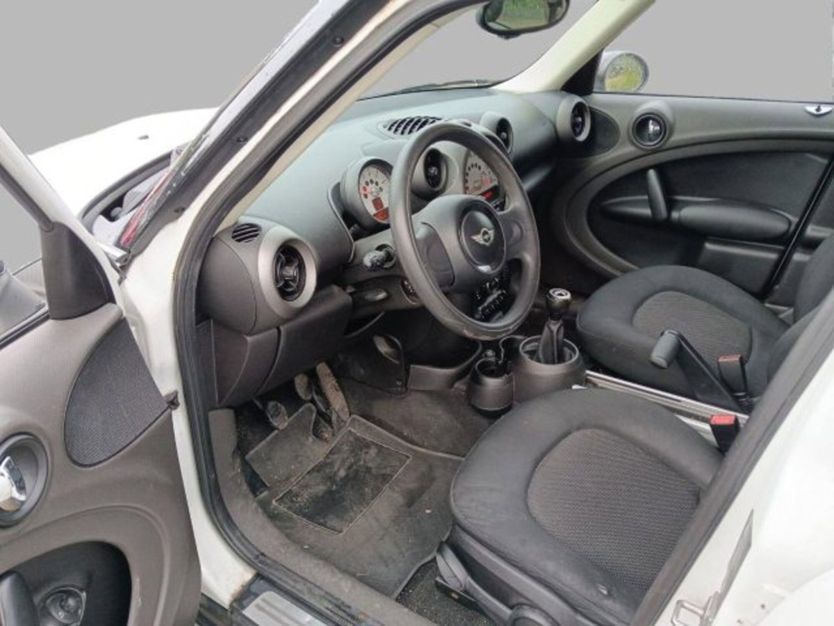 MINI Mini Countryman 1.6 Cooper D Countryman (7)