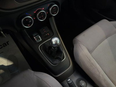 Alfa Romeo Giulietta 1.6 JTDm-2 Giulietta (11)