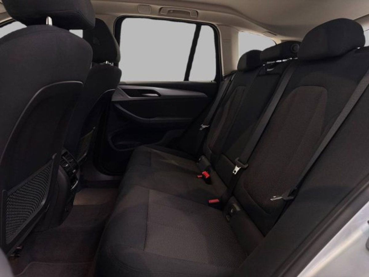 BMW X3 xDrive20d Business Advantage (13)