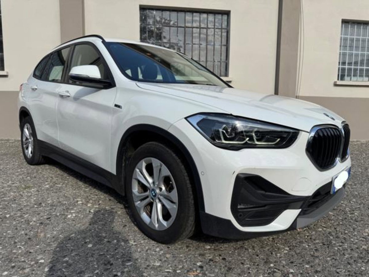 BMW X1 xDrive25e Business Advantage (3)