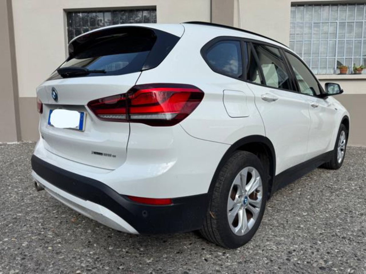 BMW X1 xDrive25e Business Advantage (5)