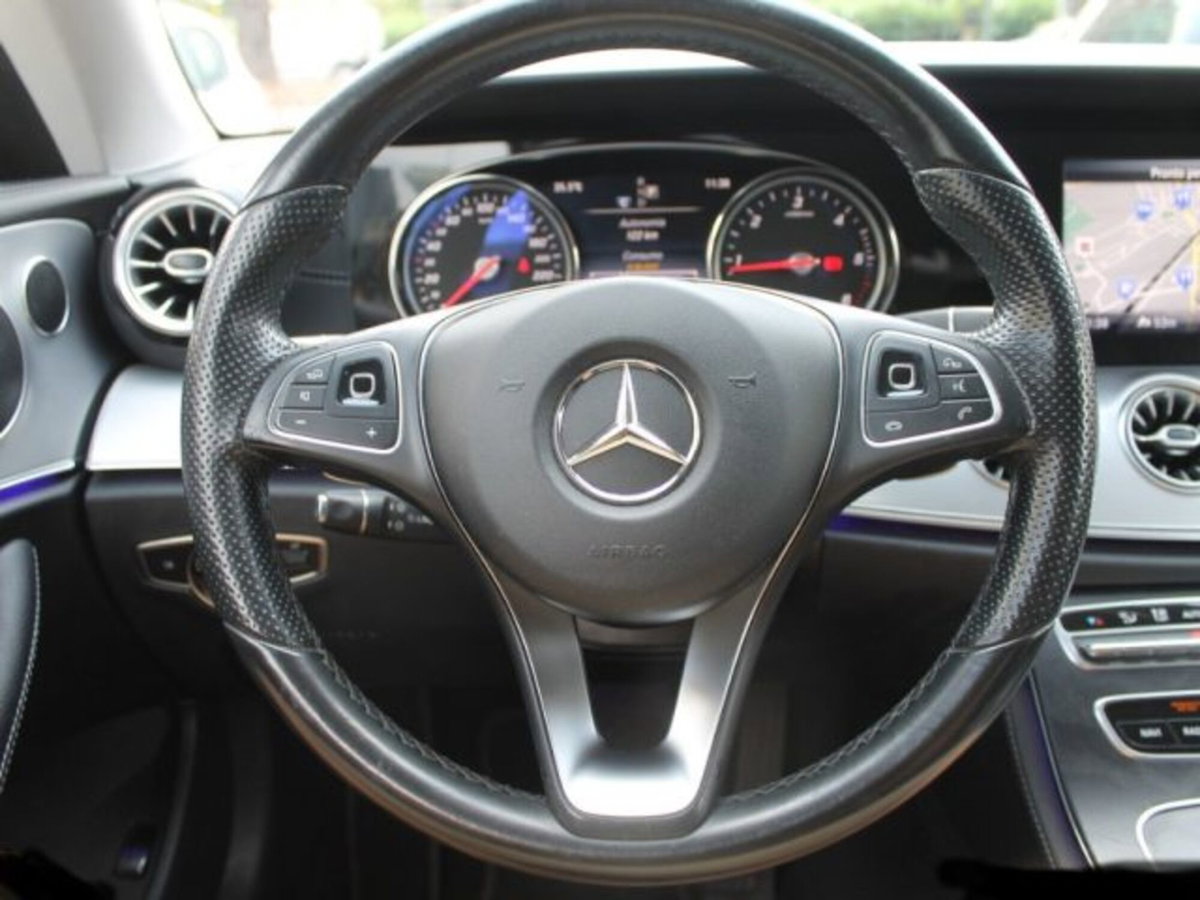 Mercedes-Benz Classe E Coupé 220 d 4Matic Premium (12)