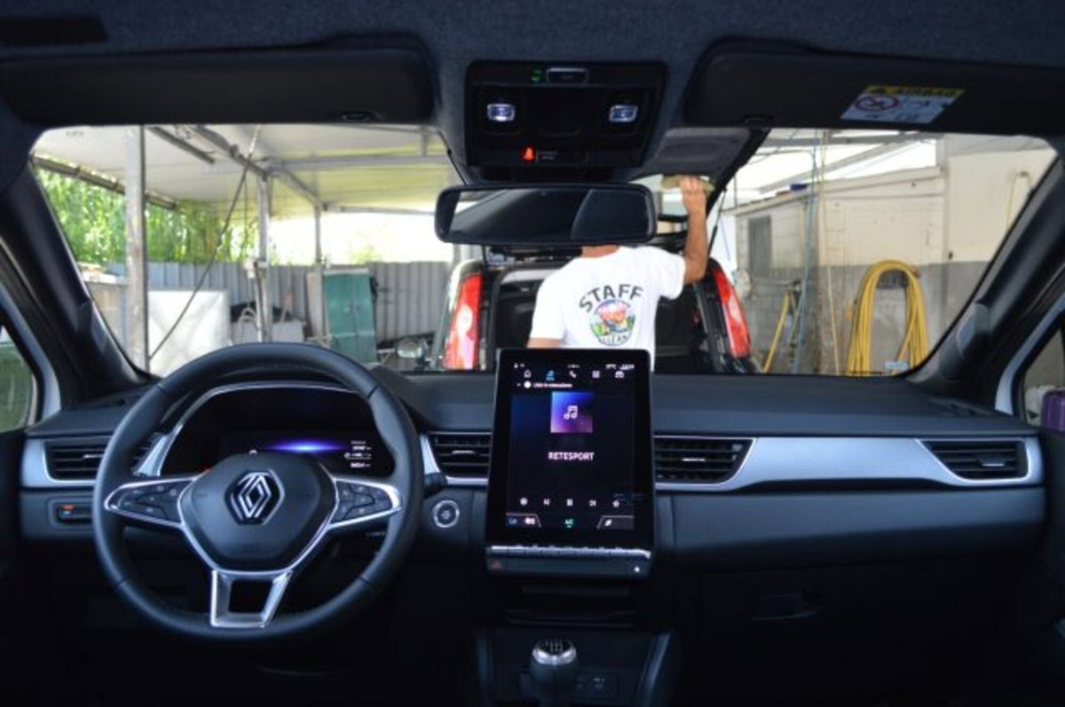 Renault Captur 1.0 eco-g Techno 100cv (7)