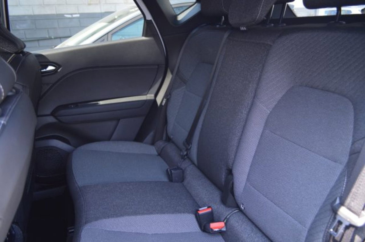 Renault Captur 1.0 eco-g Techno 100cv (9)