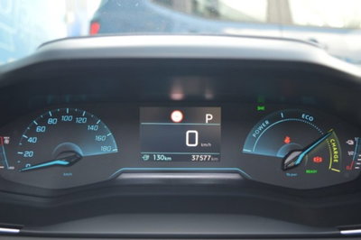 Peugeot 208 50 kWh Allure (11)