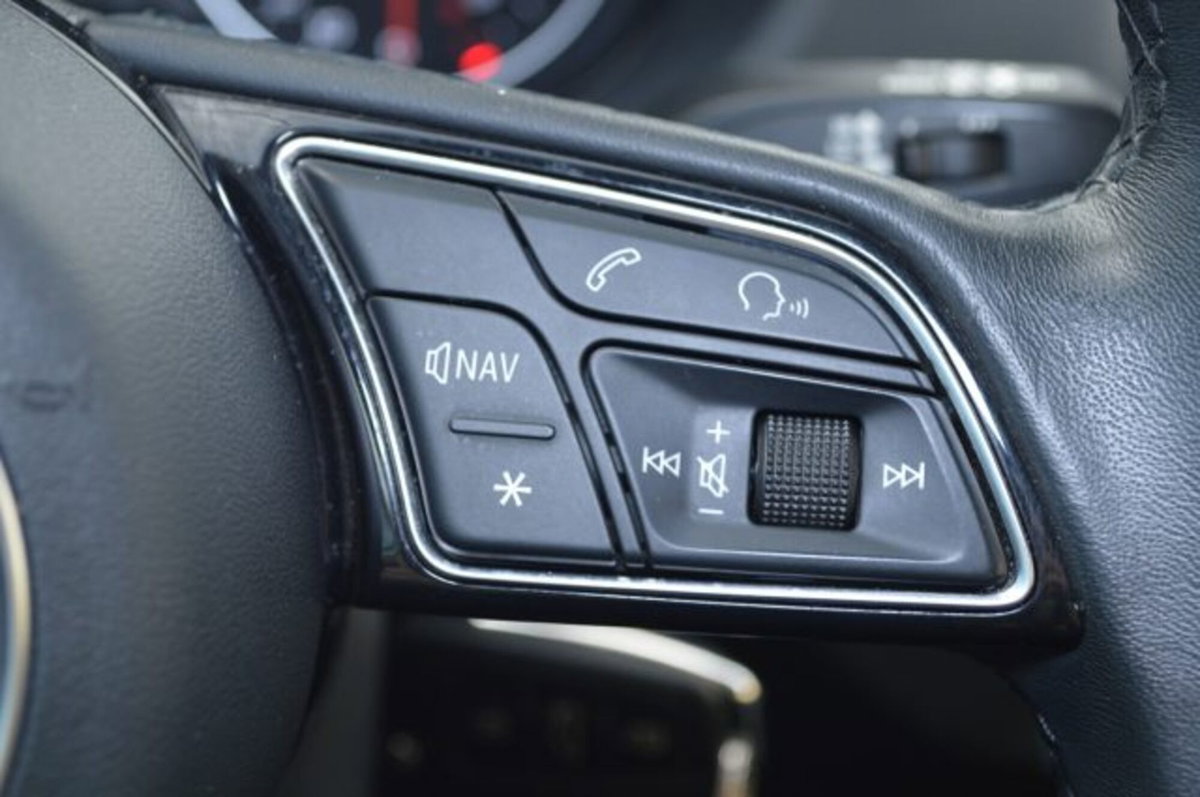 Audi Q2 Q2 30 TDI S tronic Business (14)