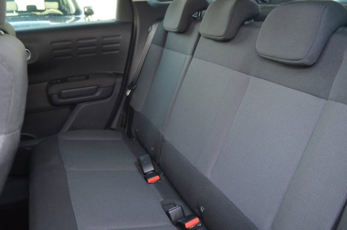 Citroen C3 Aircross 1.2 puretech Plus s&s 110cv (9)