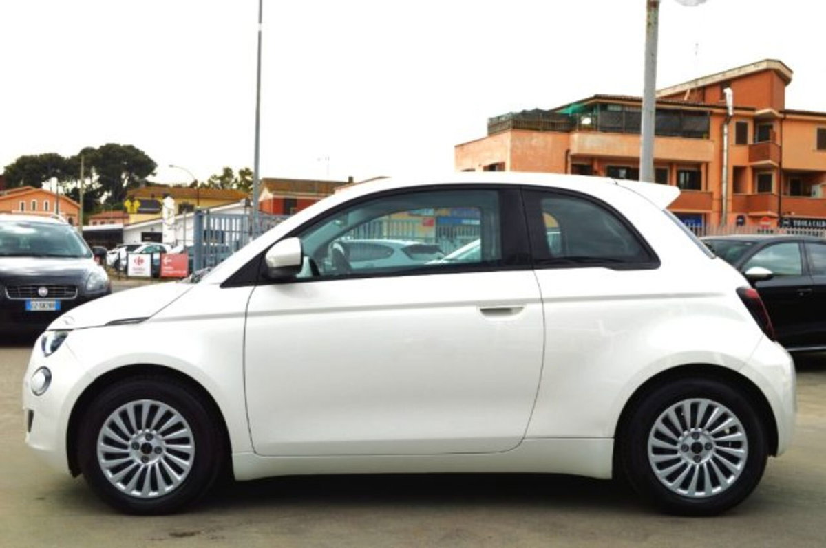 Fiat 500e 42 kWh (5)