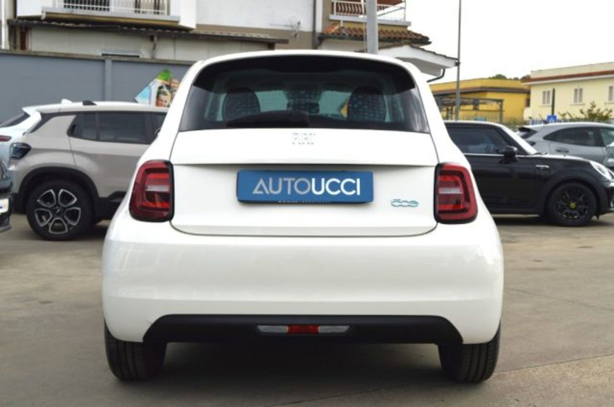 Fiat 500e 42 kWh (6)