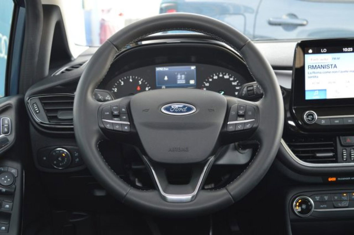 Ford Fiesta 1.1 75 CV 5 porte Titanium (10)