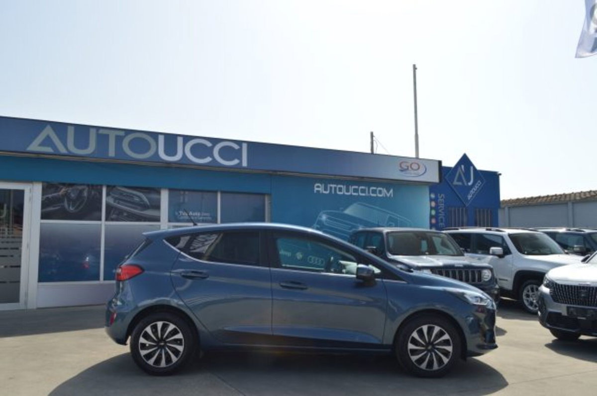 Ford Fiesta 1.1 75 CV 5 porte Titanium (2)