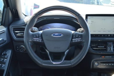 Ford Focus Station Wagon 1.0 EcoBoost Hybrid 125 CV SW ST-Line (11)