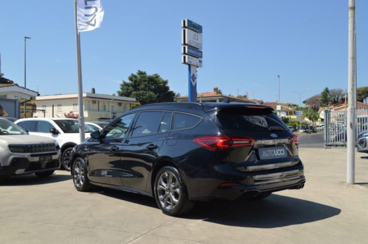 Ford Focus Station Wagon 1.0 EcoBoost Hybrid 125 CV SW ST-Line (7)
