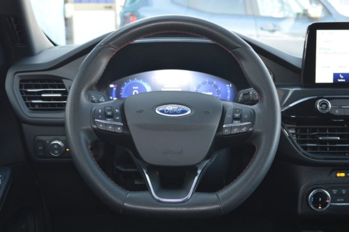 Ford Kuga 1.5 EcoBoost 150 CV 2WD ST-Line (10)