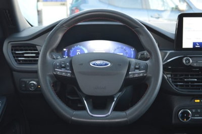 Ford Kuga 1.5 EcoBoost 150 CV 2WD ST-Line (10)