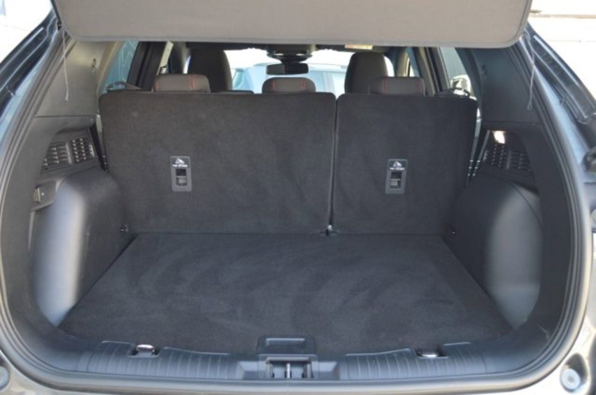 Ford Kuga 1.5 EcoBoost 150 CV 2WD ST-Line (20)