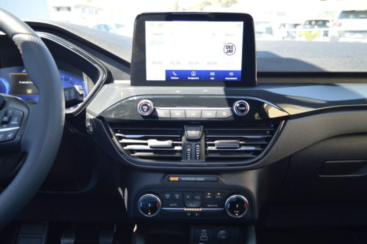 Ford Kuga 1.5 EcoBoost 150 CV 2WD ST-Line (12)