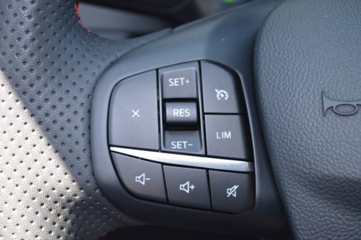 Ford Kuga 1.5 EcoBoost 150 CV 2WD ST-Line (13)