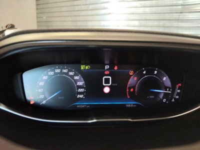 Peugeot 3008 BlueHDi 130 S&S EAT8 Allure Pack (4)