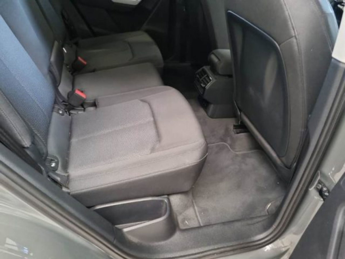 Audi Q3 Sportback 35 TDI quattro Business Plus (16)
