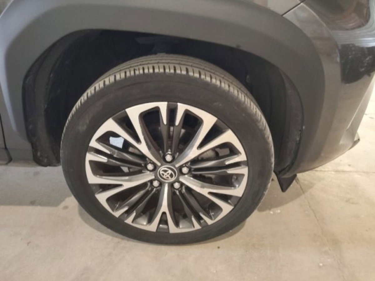 Toyota Yaris Cross 1.5 Hybrid 5p. E-CVT Lounge (12)