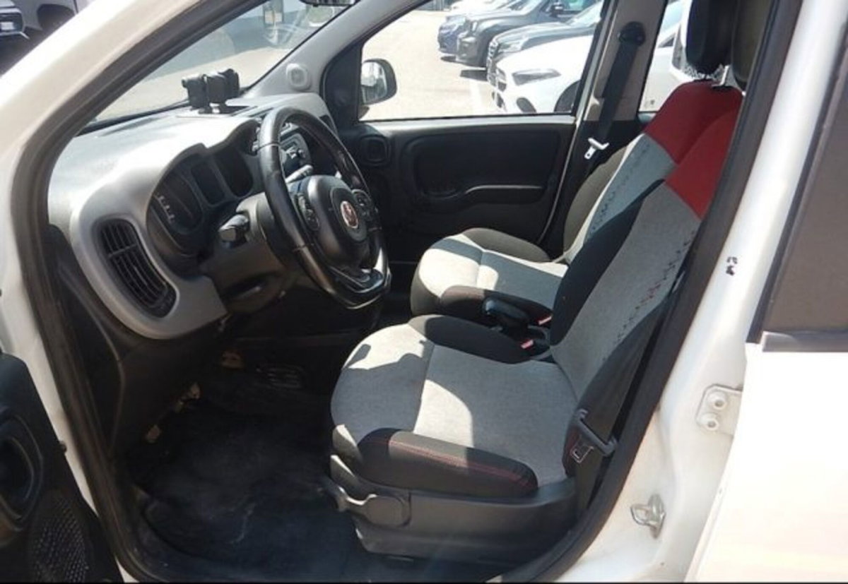 Fiat Panda 1.3 MJT 95 CV S&S Lounge (6)
