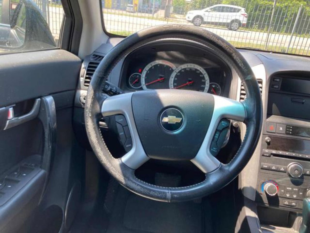 Chevrolet Captiva 2.0 VCDi Sport (8)