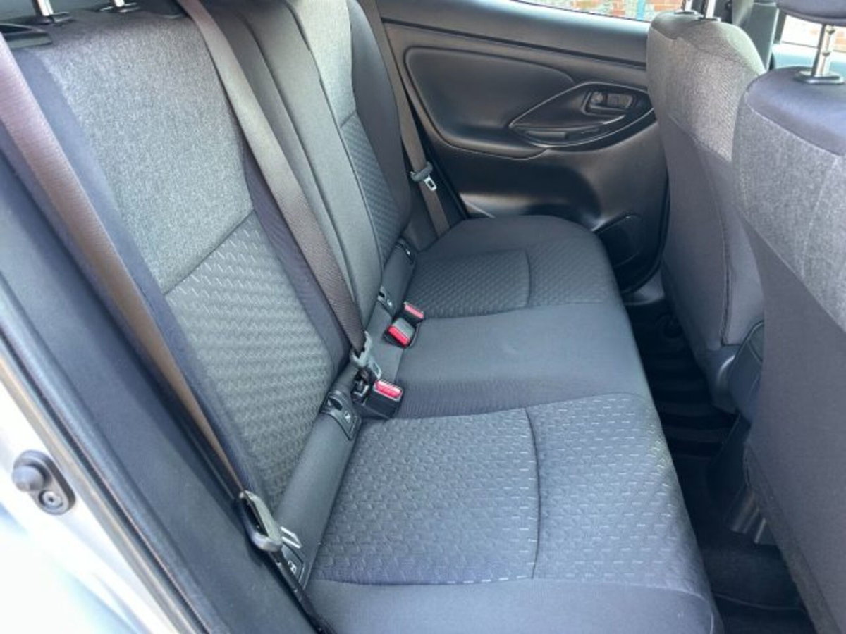 Toyota Yaris Cross 1.5 Hybrid 5p. E-CVT Trend (18)