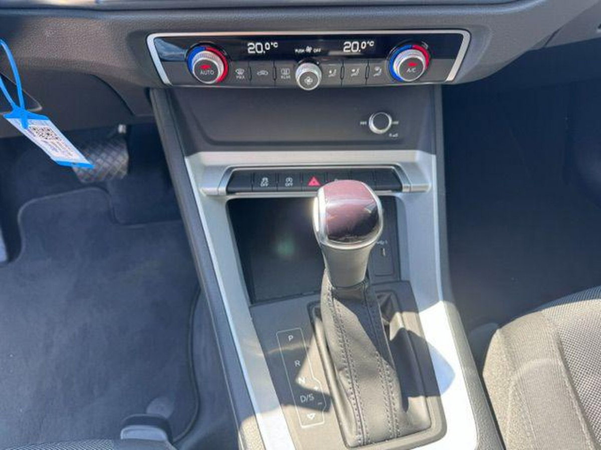Audi Q3 35 TDI quattro S tronic Business Advanced (14)