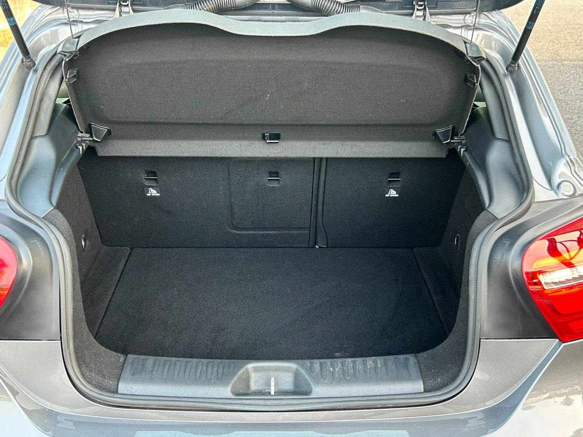 Mercedes-Benz Classe A 180 d Premium (10)