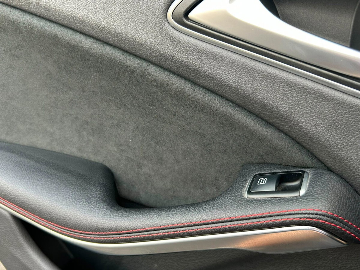 Mercedes-Benz Classe A 180 d Premium (11)