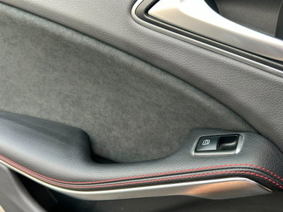 Mercedes-Benz Classe A 180 d Premium (11)