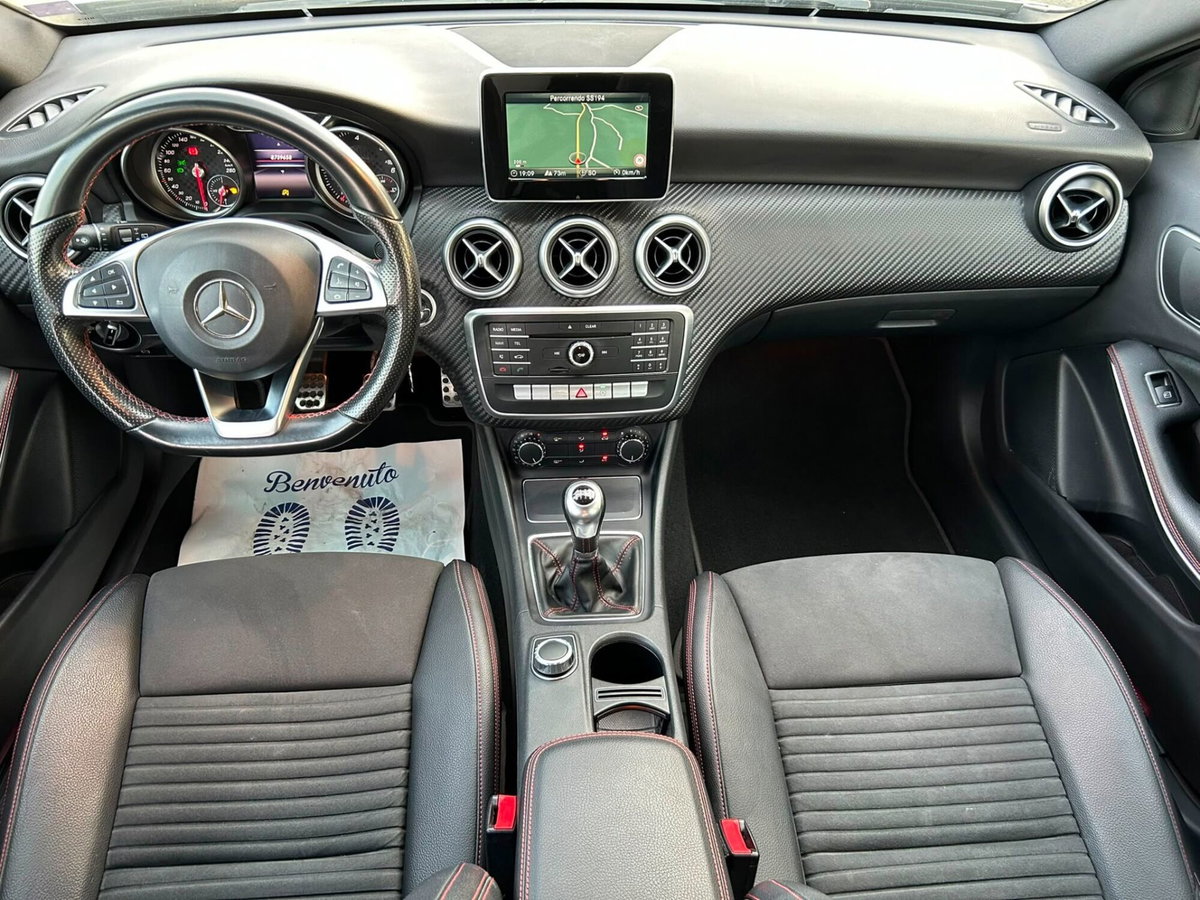 Mercedes-Benz Classe A 180 d Premium (18)