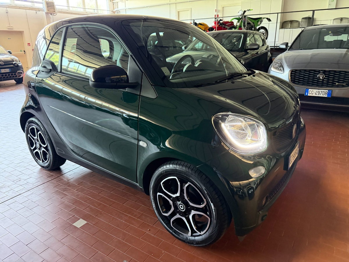 smart Fortwo 1000 52 kW MHD coupé passion (3)