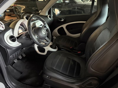 smart Fortwo 1000 52 kW MHD coupé passion (8)