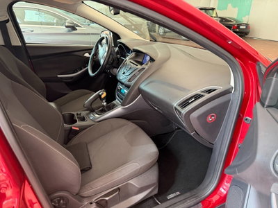 Ford Focus 1.6 EcoBoost 150 CV Start&Stop Titanium (7)