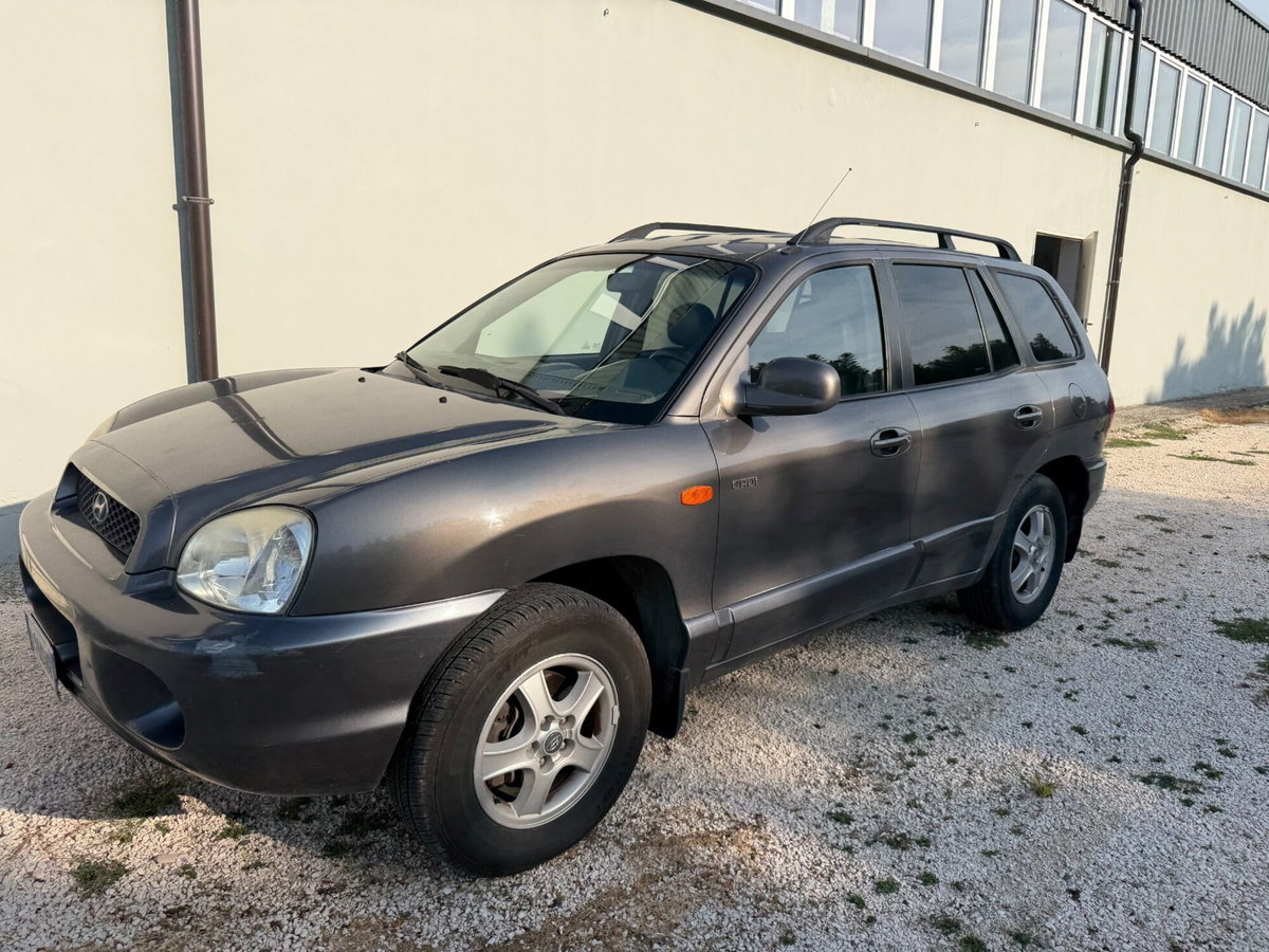 Hyundai Santa Fe 2.0 CRDi TD 4WD GLS Premium (3)
