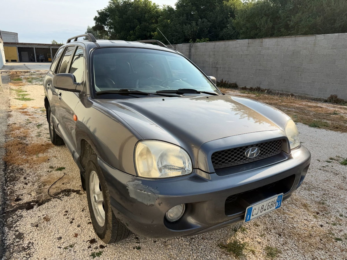 Hyundai Santa Fe 2.0 CRDi TD 4WD GLS Premium (4)