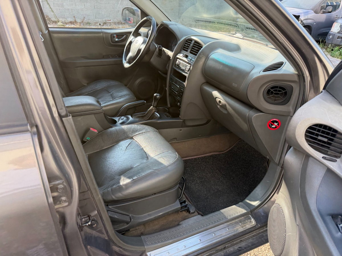 Hyundai Santa Fe 2.0 CRDi TD 4WD GLS Premium (6)