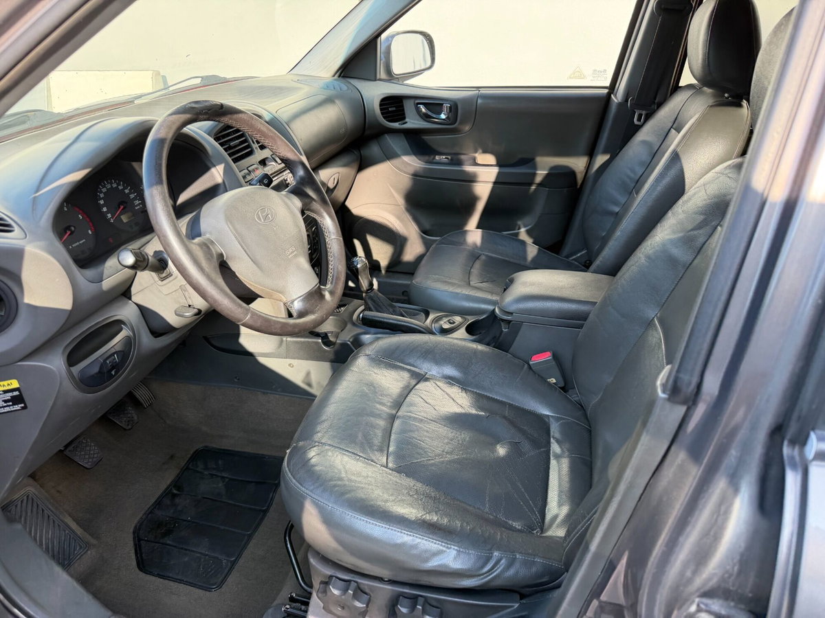 Hyundai Santa Fe 2.0 CRDi TD 4WD GLS Premium (8)