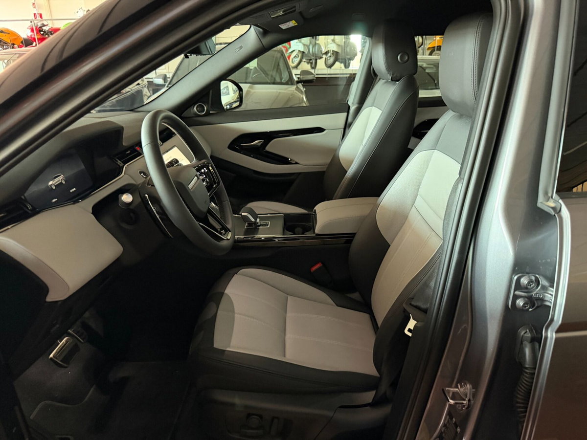 Land Rover Range Rover Evoque 2.0D I4 163 CV AWD Auto SE (6)