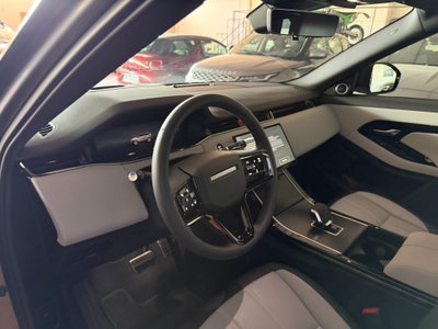 Land Rover Range Rover Evoque 2.0D I4 163 CV AWD Auto SE (7)