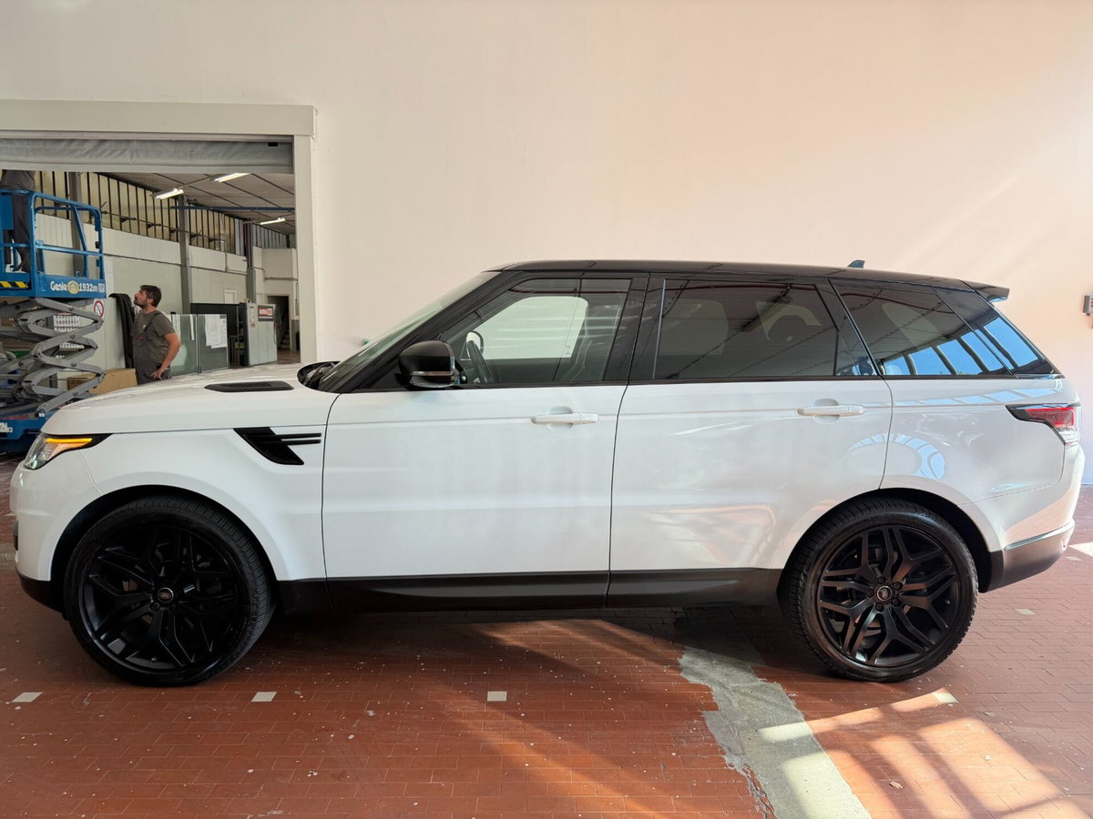 Land Rover Range Rover Sport 3.0 TDV6 HSE Dynamic (2)