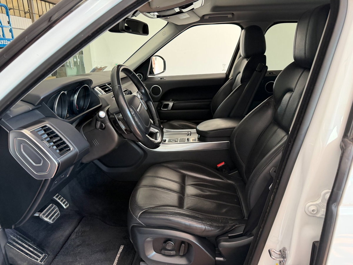 Land Rover Range Rover Sport 3.0 TDV6 HSE Dynamic (6)