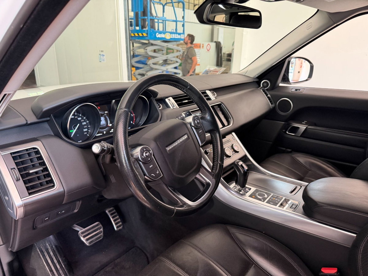 Land Rover Range Rover Sport 3.0 TDV6 HSE Dynamic (7)